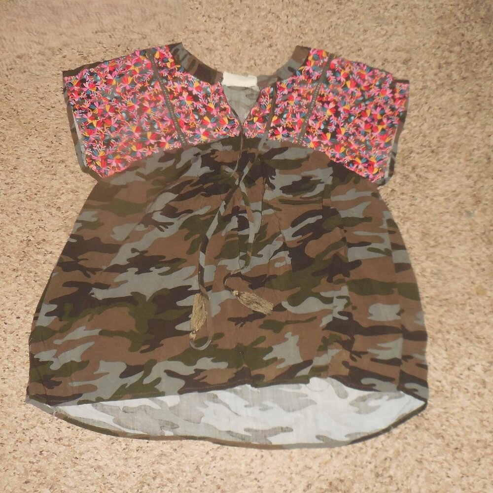 Savanna Jane Camo & Floral Blouse Top S